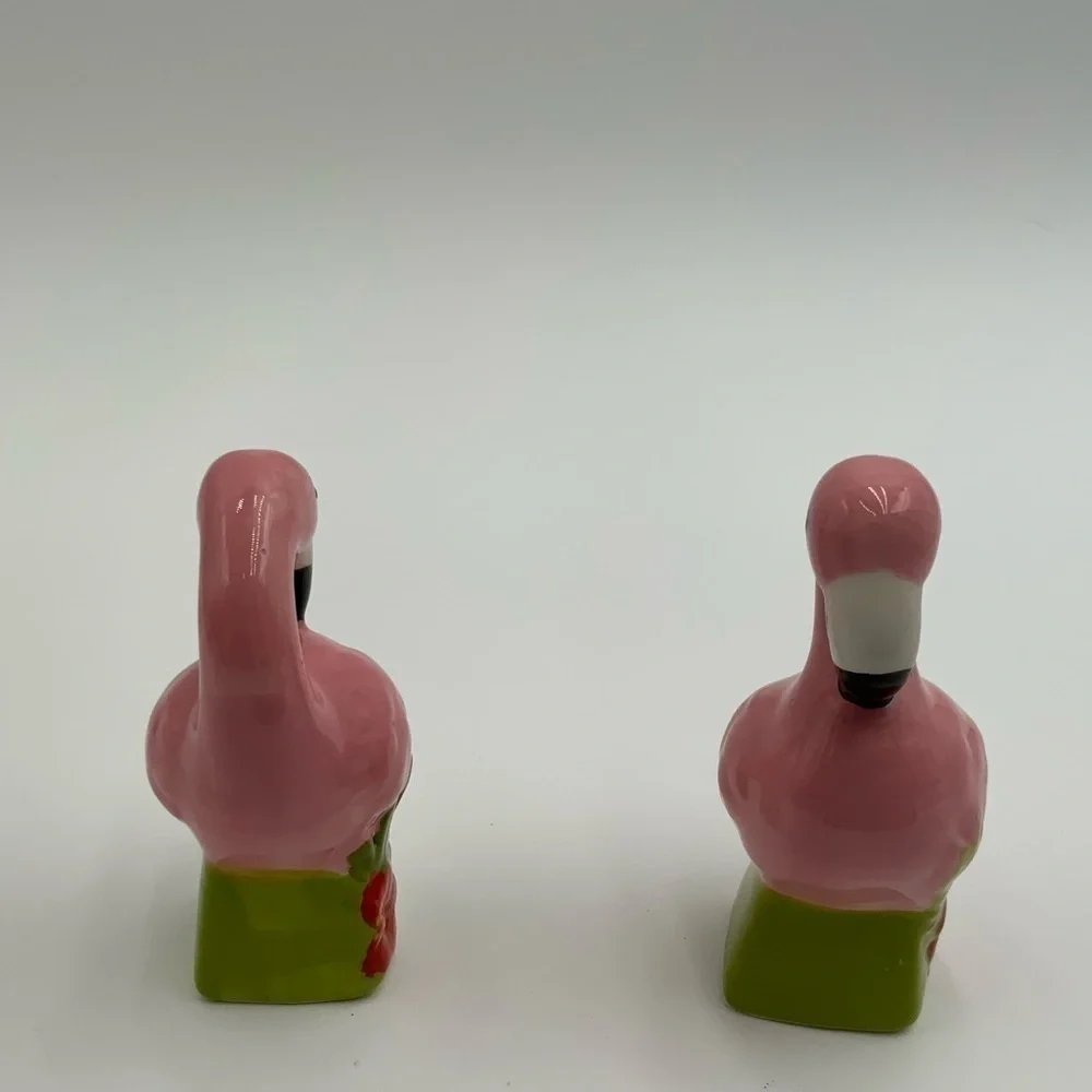Novelty Pair Pink Flamingos Standing Salt & Pepper Shakers Size 3” New